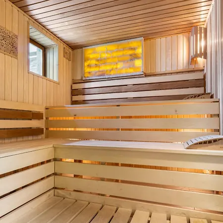 Villa Under Warsaw & & Grota Solna Rybie