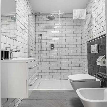 Villa Under Warsaw & & Grota Solna Rybie